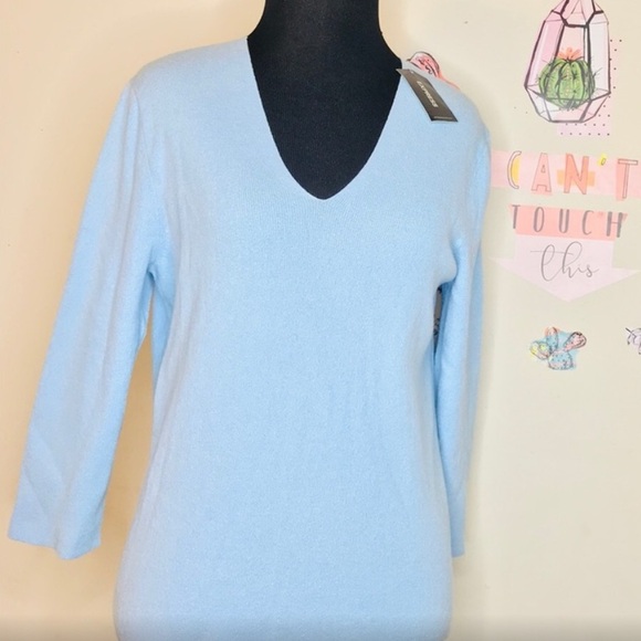 NWT Express Sweater V Neck | Sz L - Picture 2 of 4
